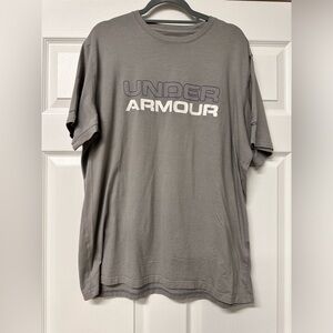 Under Armour Loose Fit Men’s Tee Size XL
